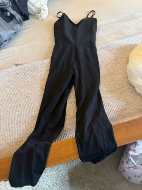 Old Navy Black Women's slim Leg Jumpsuit
